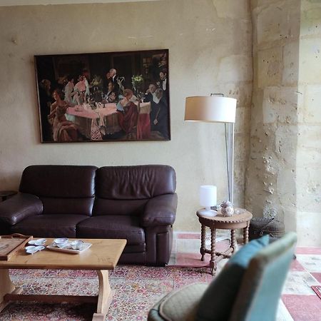 Le Gite De Sissi Lavardin  ภายนอก รูปภาพ
