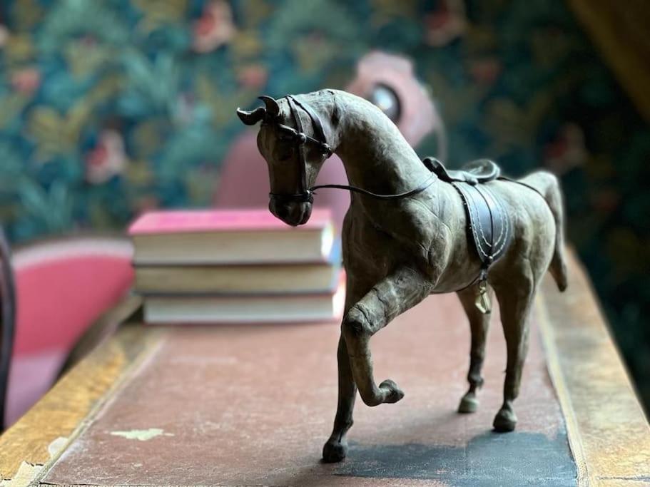 Le Gite De Sissi Lavardin  ภายนอก รูปภาพ